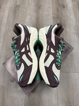 ASICS GT-2160 Earls Collection Ngāwari - Pre-Owned - view 4