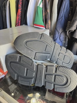 Balenciaga Speed Trainer • Pre-Owned [2836] - view 3