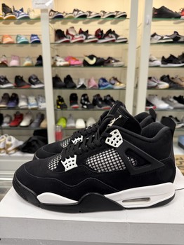 Air Jordan 4 Retro White Thunder • Pre-Owned [3774] - view 2