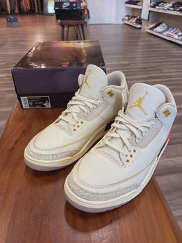 Air Jordan 3 Retro SP J Balvin Medellín Sunset • Pre-Owned [1241] - view 3