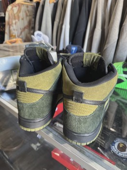 Nike SB Dunk High Hulk • Pre-Owned [6994] - view 3