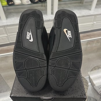 Air Jordan 4 Retro Black Cat (2025) • Pre-Owned [1489] - view 8