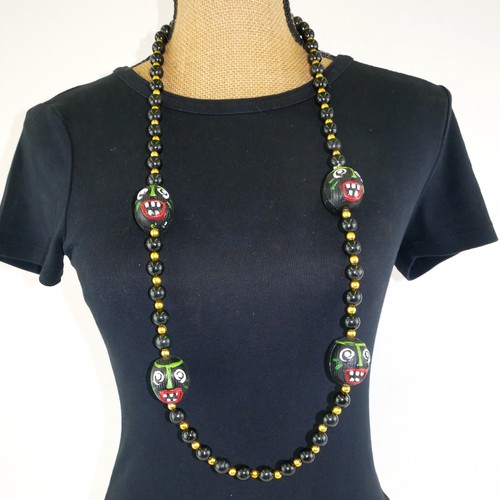 HS1131 - 4W Voodoo Face Black Coco BG