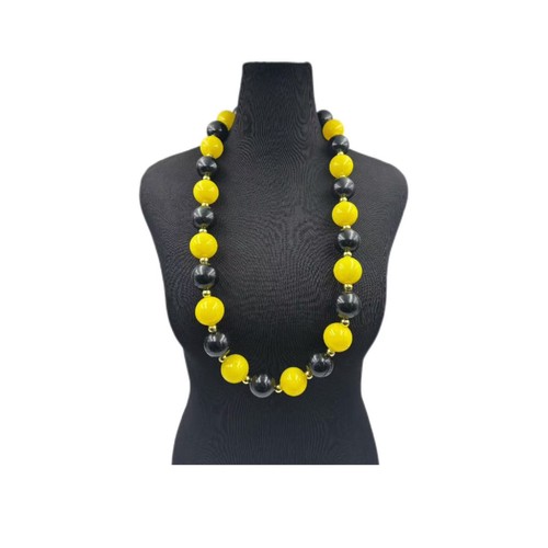 HS0490N - 44" Black And Gold 3cm Beads