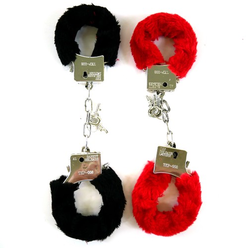 NY6068 - Lips Handcuffs