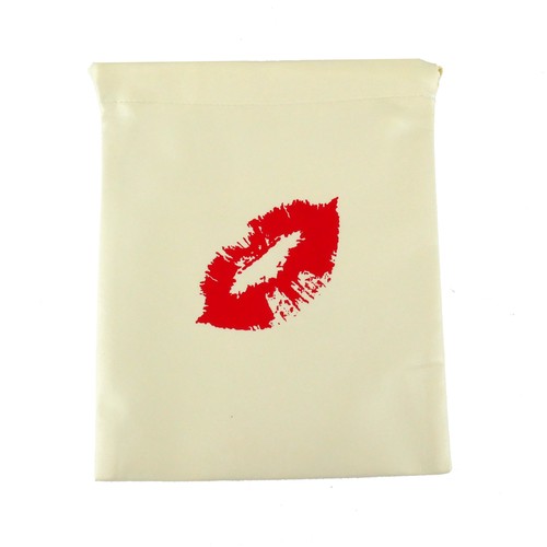 NY6039 - Lips Pouch