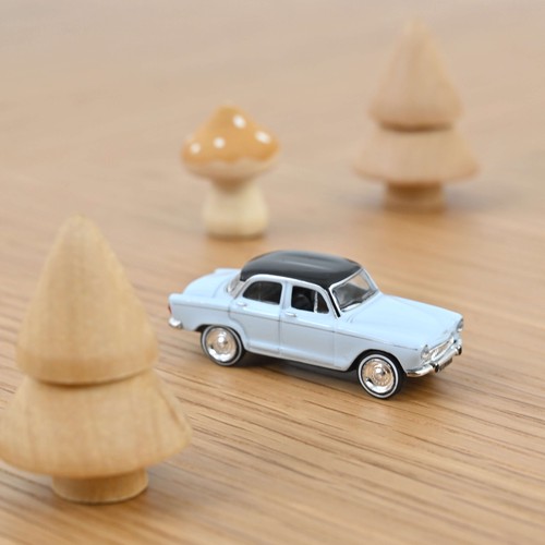 Norev 1:87 - Simca Aronde 1962, Princess Grijs met zwart dak