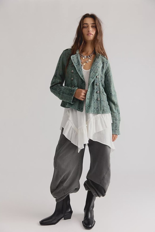 Lotty Jacquard