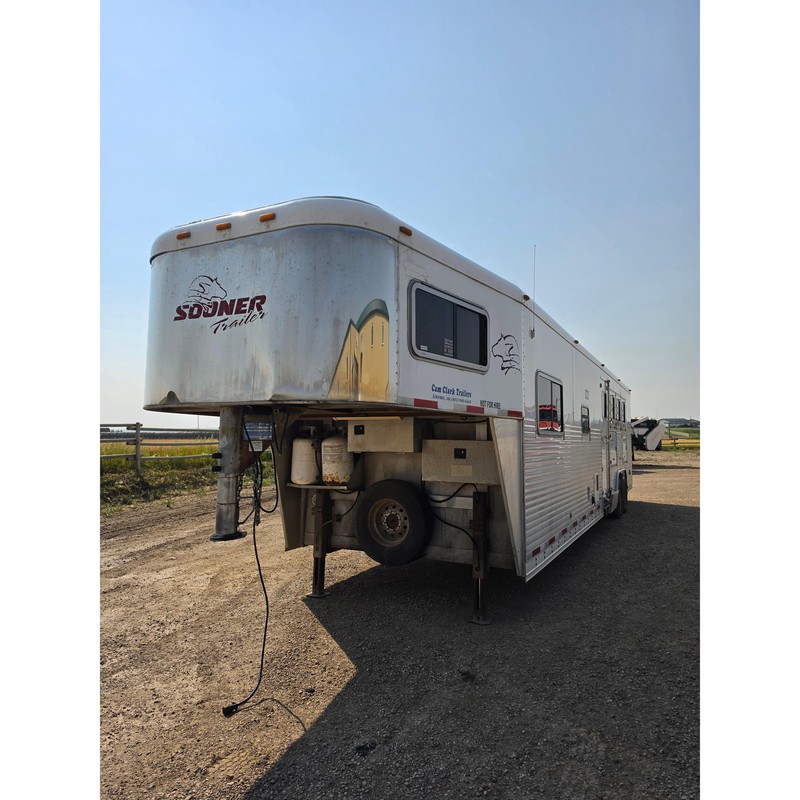 2005 Sooner Living Quarter SE415