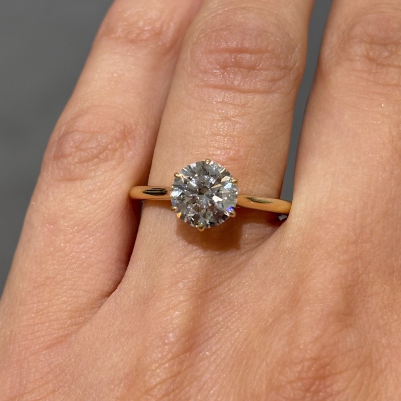 9ct Yellow Gold 1.52ct D VVS2 Round Brilliant Lab-Grown Diamond Engagement Ring