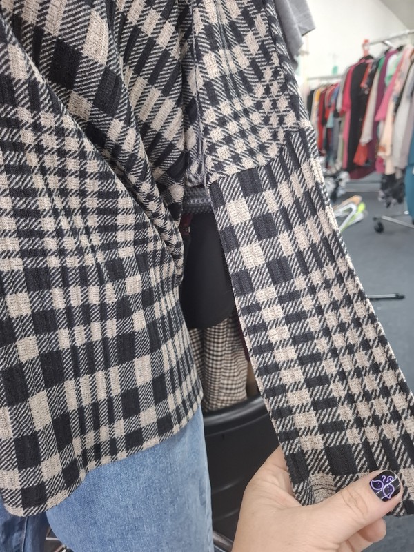 1x Lane Bryant plaid dolman sleeve cowl neck top