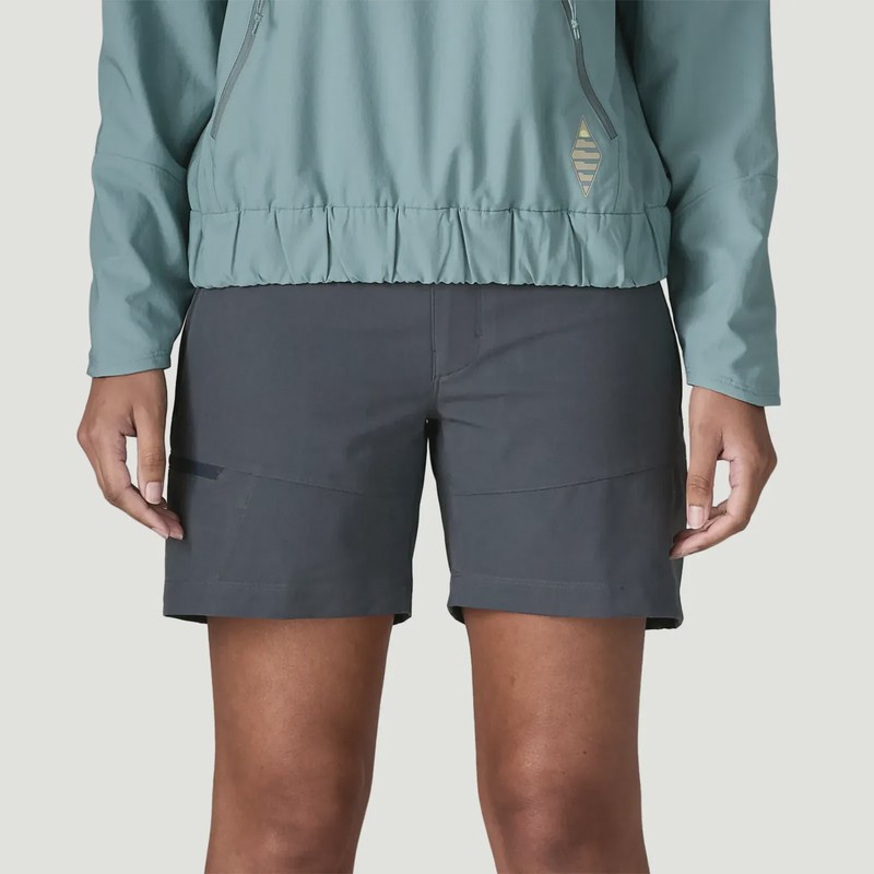 Patagonia Women's Terravia Trail Short 6"