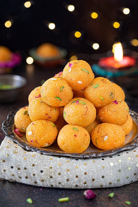 Gulab Jamun &amp; Rasgulla
