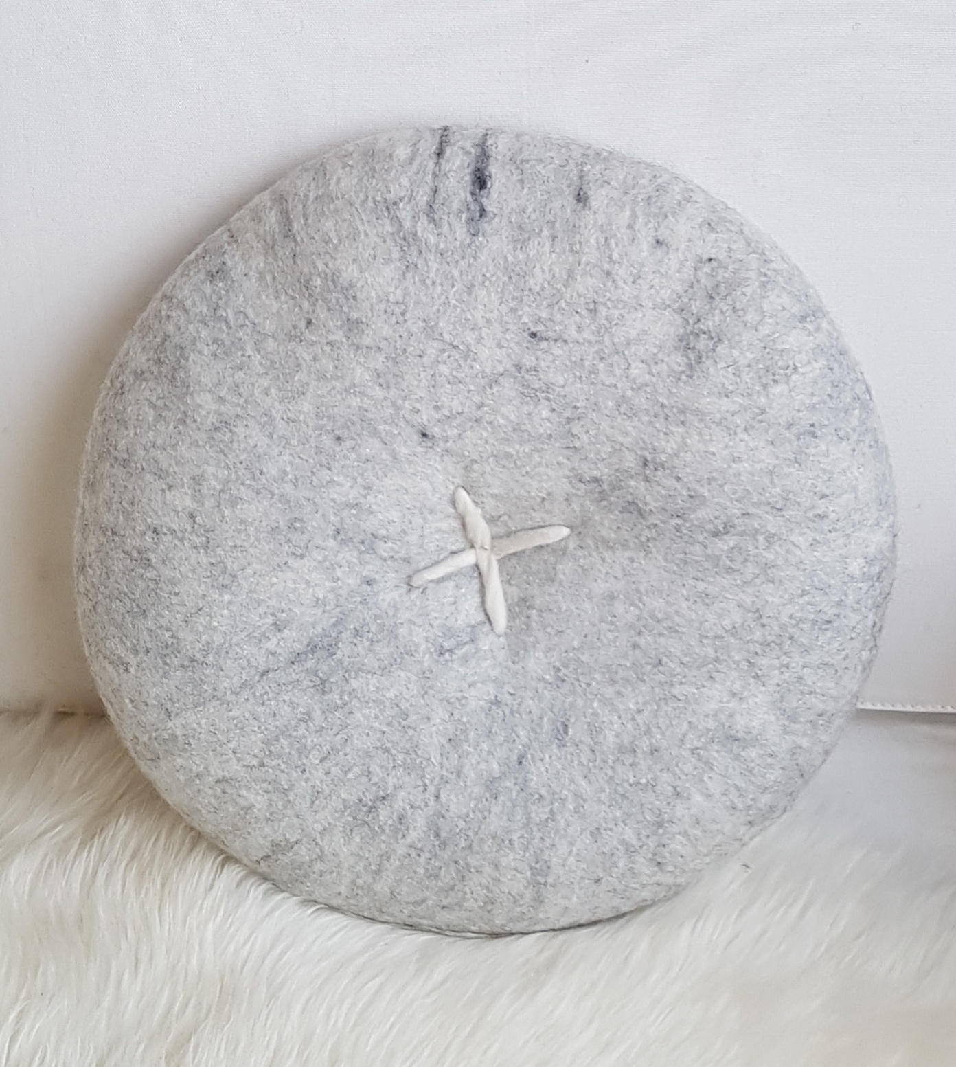 BUTTON CUSHION - GREY MARLE