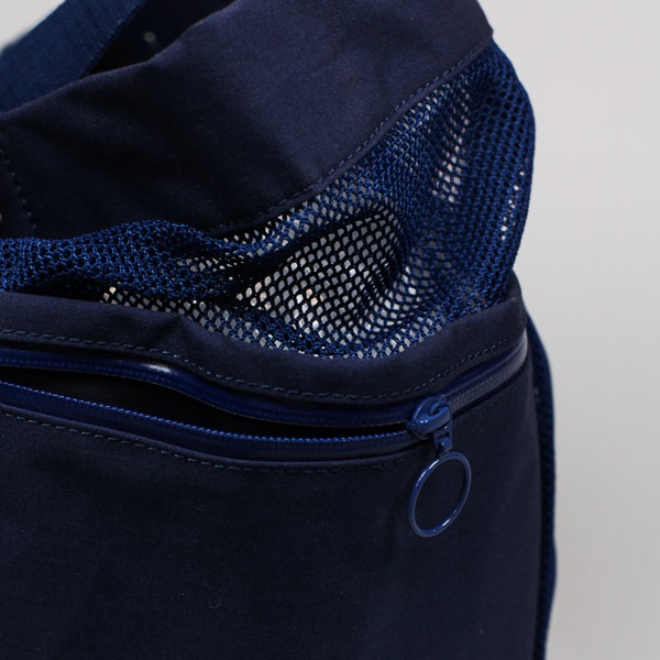 Ultraolive Mesh Tote Blue