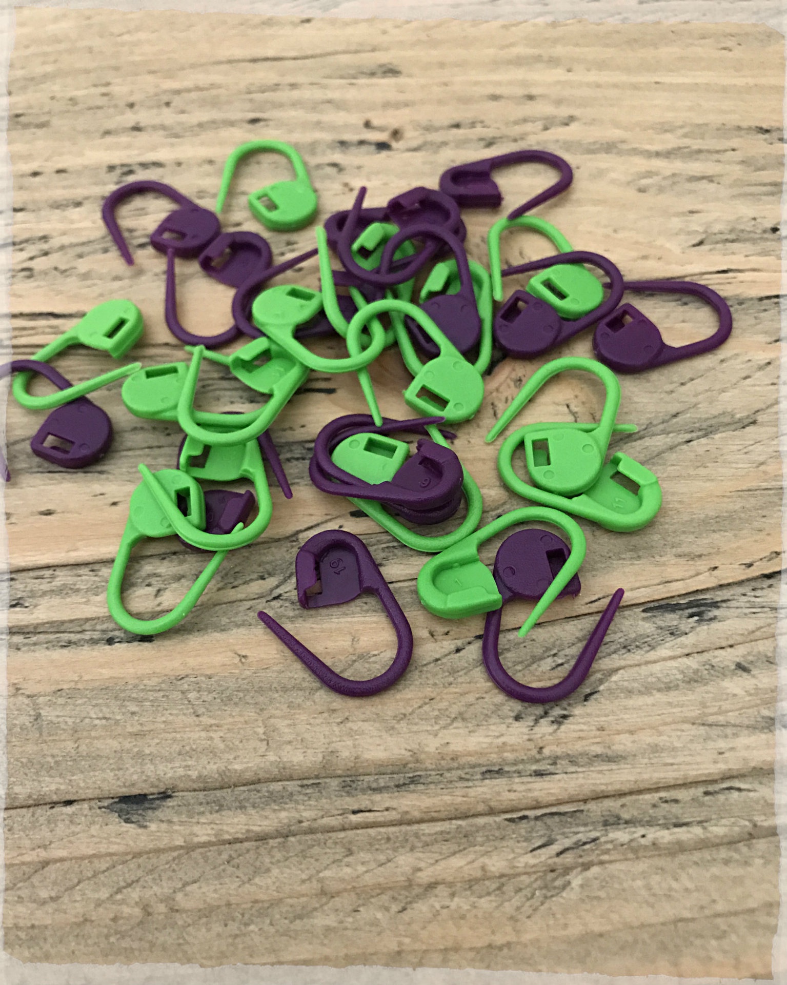 Knit Pro Locking Stitch Markers PK [30]
