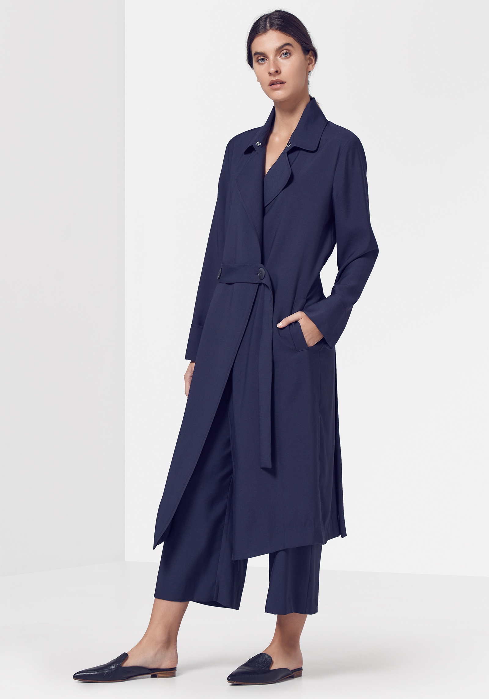 Viktoria & Woods Scholarship Trench in Bright Navy